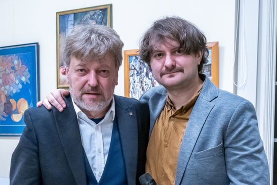 Tėvas ir sūnus Storpirščiai: Ainis taip prisidirbo, kad tėtis kartu vaikščiojo į mokyklą