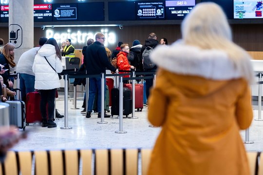 Oro uoste – pykčiai dėl darbo sąlygų: „Kalėdinės naujienos buvo tokios ciniškos, kad dalis darbuotojų grąžino dovanas“