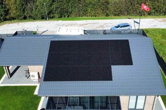 Saulės energetika: mažesnė parama, bet didesnė grąža namų savininkams