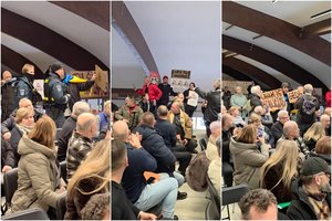 Apie Kapčiamiesčio poligoną kalbėjusį R. Žemaitaitį lydėjo protesto balsai: Druskininkuose pasirodė ir policija