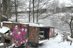 Neries atgaivinimas – tik kalbose? Pakrantėse griozdai, o sala – sąvartynas