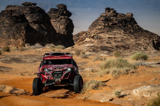 „Izoton sport“ ekipažas dvyliktą etapą įvardijo kaip sunkiausią: „Važiavome mėnulio paviršiumi“