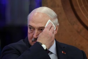 Iš A. Lukašenkos – nurodymas kariuomenei: imasi plataus masto veiksmų