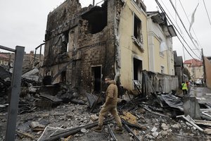 Įvardijo vieną pagrindinių Rusijos tikslų Donbase: „Jie nori viską paversti griuvėsiais“