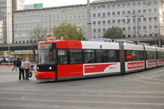 Lietuvoje tramvajaus dar nėra, bet jį jau siūlo pripažinti lygiateise keleivine transporto priemone