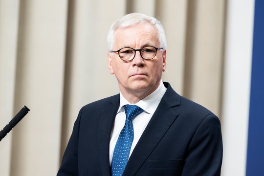 K. Vaitiekūnui atrodo nelogiška kritika, kad Lietuvos kandidatui į ECB vadovus R. Šadžiui trūksta patirties