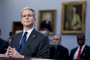 JAV iždo sekretorius: europiečiai rodo silpnumą – JAV rodo galią