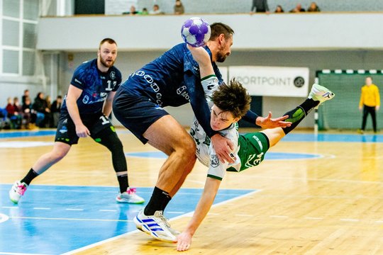 Trenerių kaitą išgyvenę LRL lyderiai „Dragūno“ rankininkai pratęsė pergalių seriją