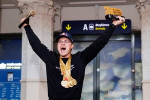 Šūksniais Lietuvoje sutiktas Dakarą laimėjęs R. Baciuška: „Manau, ne paskutinis“