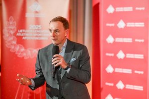 LLAF prezidentas E. Skrabulis – apie įspūdingus 2025-uosius, sporto reformą ir infrastruktūros trūkumą