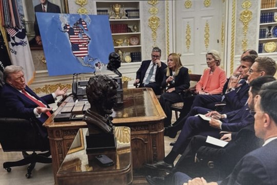 D. Trumpas toliau laido nerimą keliančias užuominas: pasidalijo ciniškais įrašais