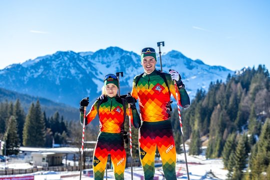 Ryškūs ir išskirtiniai: Lietuvos biatlonininkai olimpinėse žaidynėse vėl startuos A. Pogrebnojaus sukurtomis aprangomis