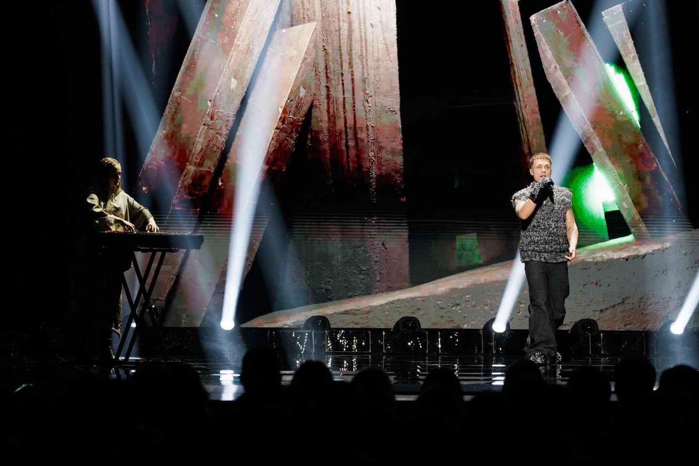 Atikin „Deganti žemelė“.<br> V. Skaraičio nuotr.