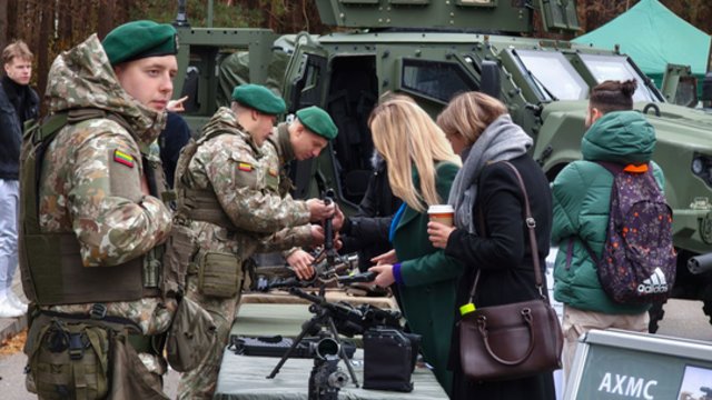 Keturių darbo dienų savaitė galėtų prisidėti ir prie šalies saugumo: įvardijo, kaip