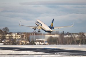 Šie metai gali atnešti nemalonių staigmenų: „Ryanair“ iš esmės mažina maršrutų Europoje skaičių