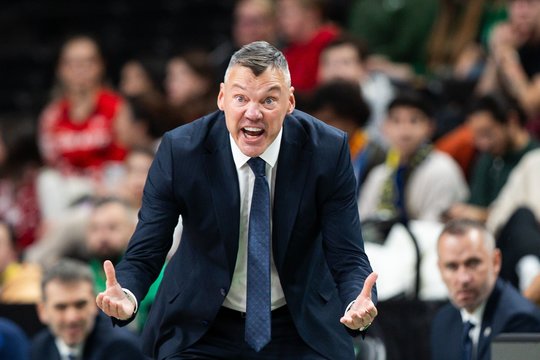 Šaras vos ne vos išnešė sveiką kailį ir Bolonijos – „Fenerbahce“ išsigelbėjo baudų metimais 