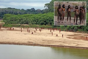 Paviešinti išskirtiniai civilizacijos nepaliestos genties kadrai: užfiksavo ir netikėtą momentą