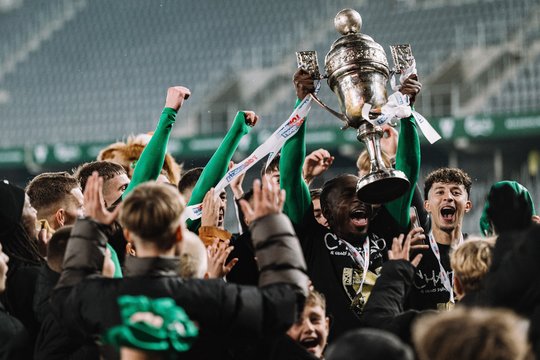 Pergalė už aikštės ribų: Lietuvos futbolo čempionai skelbia apie svarbų susitarimą