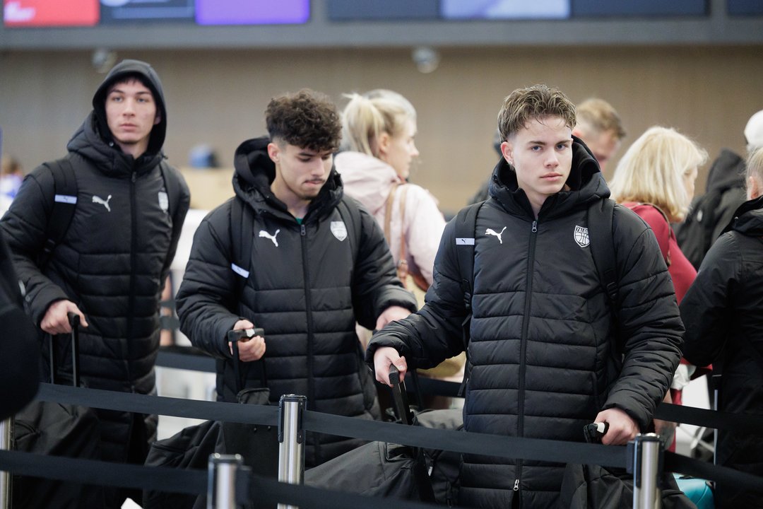 Naujam sezonui besirengiantys Kauno Žalgirio futbolininkai keliauja į treniruočių stovyklą Turkijoje<br>V.Skaraičio nuotr.