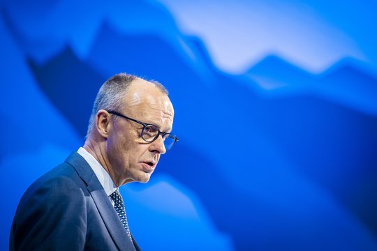 F. Merzo kalboje – NATO svarba ir kritika JAV pozicijai: Vašingtonas reaguoja radikaliai 