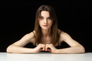 Su Vanessa Paradis vaidinusios jaunos lietuvių aktorės Lyjos Maknavičiūtės karjeroje – posūkis