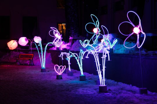 Po atviru dangumi – kvapą gniaužiantys vaizdai: pamatykite šviesų stebuklą sostinės širdyje