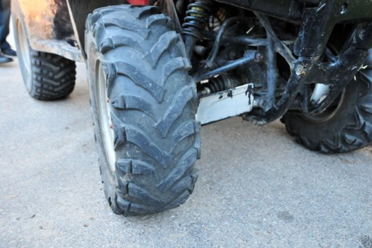 Vilniuje iš sandėliuko pavogtas keturratis