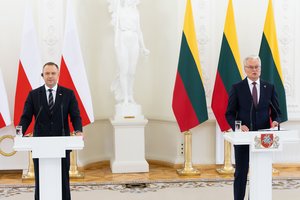 Lietuvos ir Lenkijos prezidentai Markose pristatė M. K. Čiurlionio memorialą