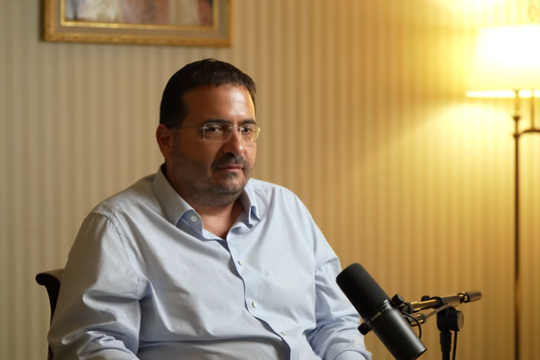 „Hapoel“ vadovo šou Izraelio lygoje – rungtynių metu ėjo aiškintis su teisėjais