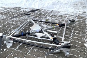 Šalčininkų rajone VSAT pareigūnai nutupdė kontrabandininkų droną su baltarusiškais rūkalais