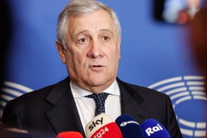 Italija ragina ES įtraukti Irano Revoliucinę gvardiją į teroristinių organizacijų sąrašą