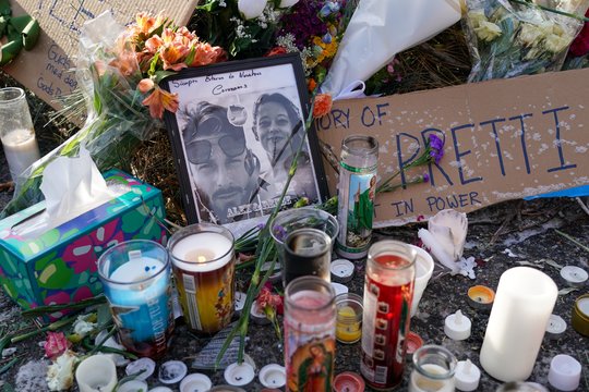 Minesotos federalinis teisėjas svarstys, ar stabdyti imigracijos kampaniją valstijoje