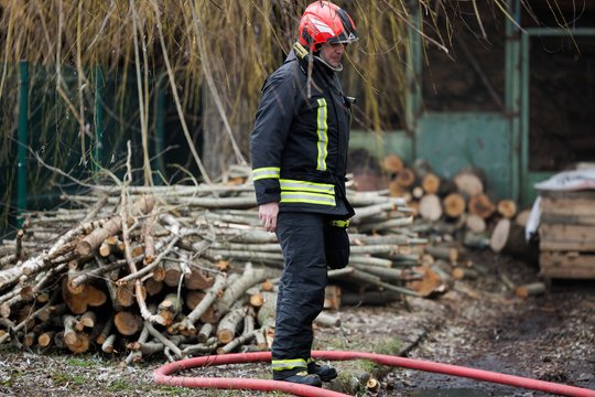 Žuvusios moters sugyventinio skambučio sulaukęs kaimynas eiti atsisakė: „Turėjau nuojautą, kad ten kažkas blogai“  