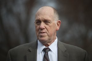 Po naujausio ICE agentų įvykdyto nužudymo Minesotoje D. Trumpas pasiuntė „pasienio carą“