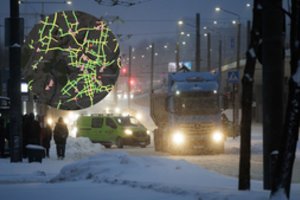 Sostinę sukaustė lijundra: pranešama apie grūstis ir avarijas