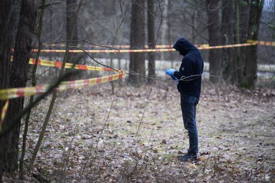 Kraupi paieškų atomazga Anykščių r.: įtaria, kad aptiko tai, kas liko iš 4 mėn. ieškoto žmogaus