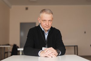 Teismas: už korupciją kalinčiam buvusiam Seimo nariui E. Masiuliui dar anksti į laisvę