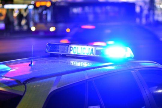 Lenkiją drebina pareigūno išpuolis prieš savo šeimą: 4-erių mergaitė neišgyveno, dvi moterys – kritinės būklės