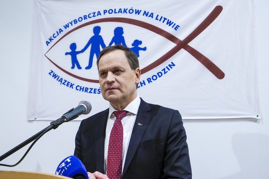 W. Tomaszewskis sako, kad Baltarusijos hibridinės atakos buvo atsakas: turime būti santūresni