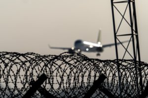 Atšauktas tiesioginis skrydis į svarbų oro uostą siutina verslą: „Sunku suprasti“