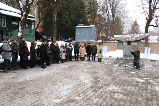 Tarptautinės Holokausto aukų atminimo dienos išvakarėse Lietuvos politikai ir užsienio diplomatai pagerbė nužudytus Lietuvos žydus