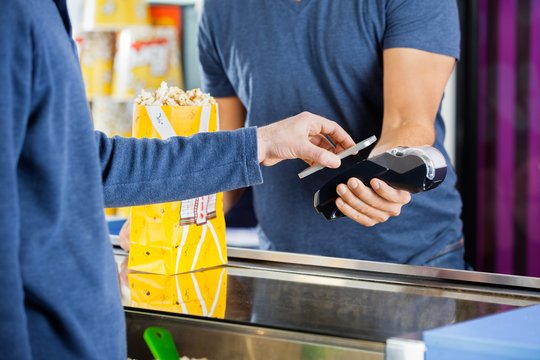 Lietuvoje daugėja su „Apple Pay“ ir „Google Pay“ susijusių sukčiavimo atvejų: didžiausia grėsmė – ne pačioje technologijoje