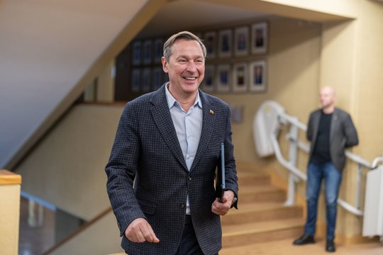 Klausime dėl LRT šįkart skambėjo A. Zuoko siūlymai: pristatė principus