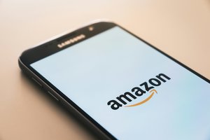 „Amazon“ skelbia apie dar vieną atleidimų bangą: visame pasaulyje naikins 16 tūkst. etatų