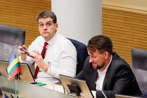 Po R. Žemaitaičio pasisakymų apie poligoną koalicija neslepia irzulio: tyčia daro priešingai