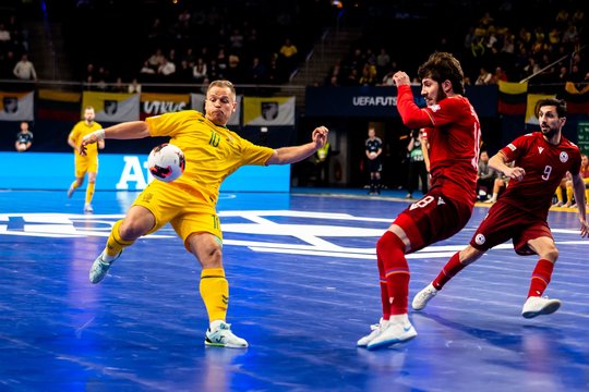 Lietuvos rinktinė Europos salės futbolo čempionatą užbaigė lygiosiomis prieš Armėniją