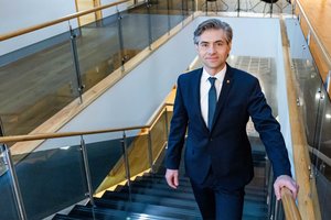 K. Budrio vizitai – ne tik į užsienį, bet ir po LSDP skyrius: „socdemai“ nujaučia, kokį planą turi ministras