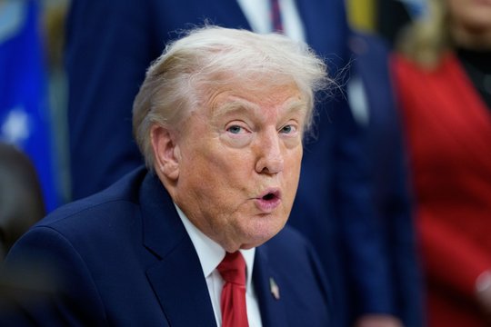 D. Trumpas įsitikinęs, kad Rusija tesės pažadą dėl atakų Kyjive sustabdymo: man buvo pasakyta