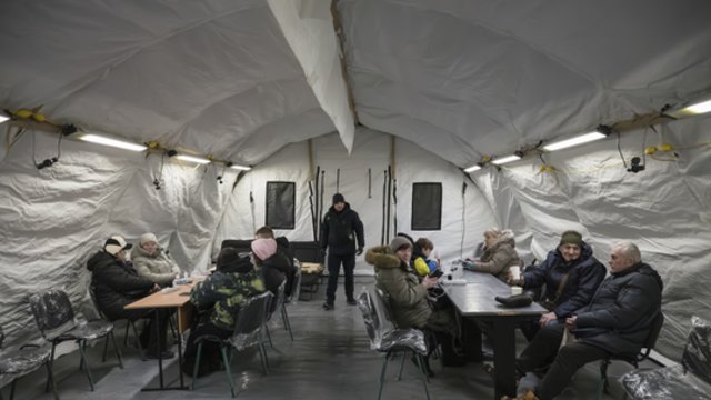 Rusams sutikus per šalčius neatakuoti Ukrainos – V. Zelenskio viltys: tikisi, kad JAV tai užtikrins