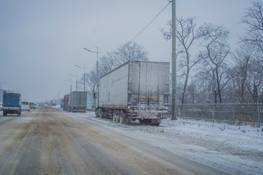 Sukčiai įžūlėja: įspėja apie netikrų vežėjų sugalvotas pinkles